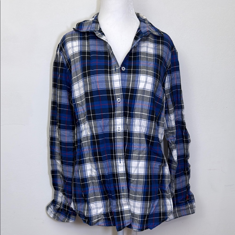 Izod Blue and White Casual Button Down Shirt